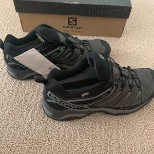 Salomon Men Hiking Shoes